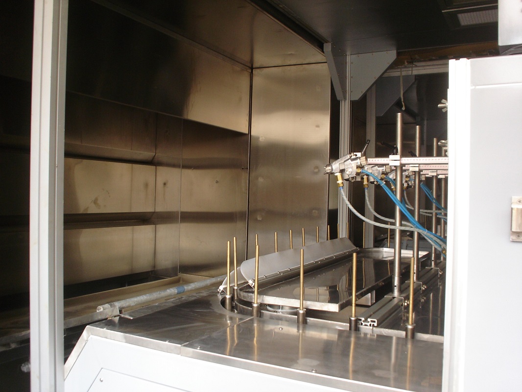 自動噴塗生產線